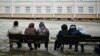 "Тут чувствую себя беженцем, но буду пробовать остаться". Захотят ли украинцы вернуться домой из Европы после окончания войны?